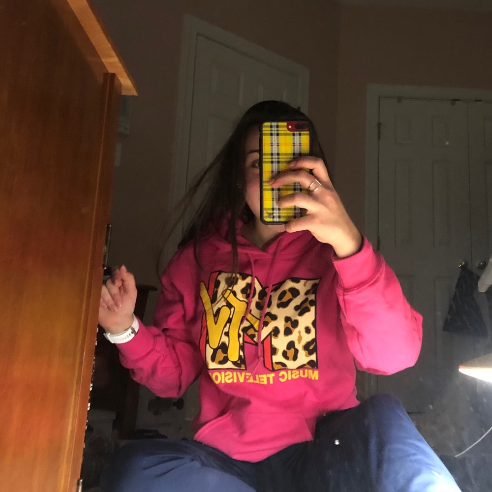 FOREVER 21 cheetah print MTV hot pink sweatshirt